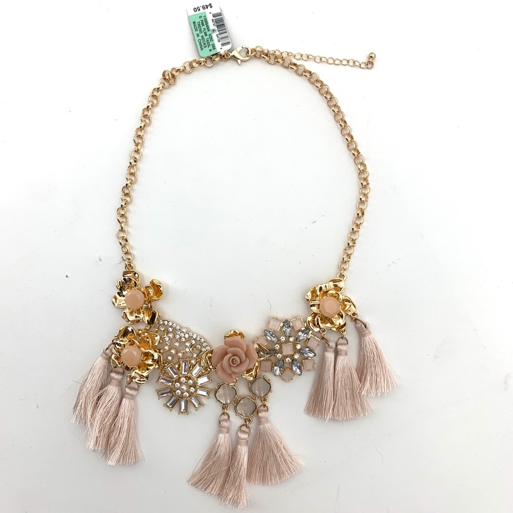 4/$25 Gold Flower Tassel Statement Necklace NEW - Picture 1 of 2